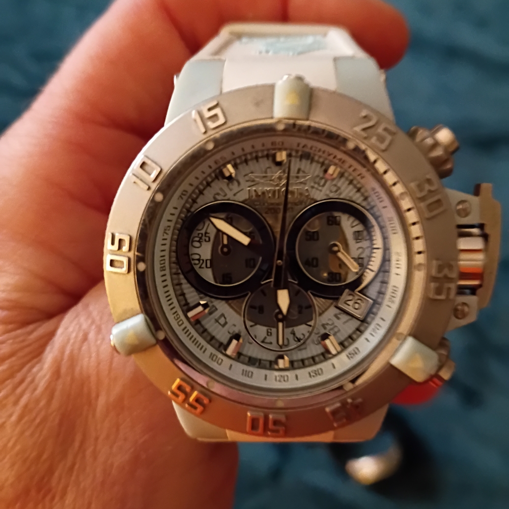 Invicta Silver and Black Chronograph Smartwatch READ LISTING DETAILS